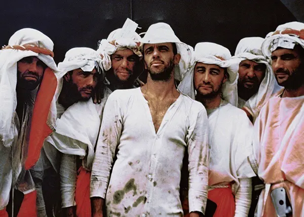 Os Sete da Mercury. Este foi o primeiro grupo de viajantes espaciais da NASA; aqui reunidos para uma foto durante seus exercícios de treinamento de sobrevivência em Nevada. 1960.