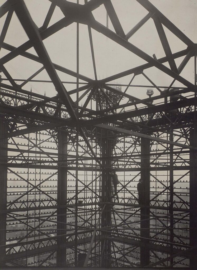 Só de olhar fotos históricas é fácil reconhecer o absurdo e o perigo de todo esse empreendimento, especialmente durante os meses de inverno.